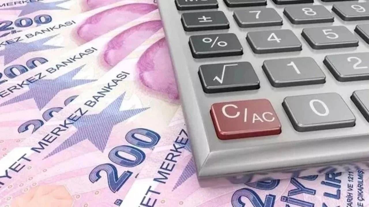 Halkbank Esnaf Kredilerinde Yeni Dönem: Vergi Borcu Olan Esnafa Kredi Kapısı Açıldı