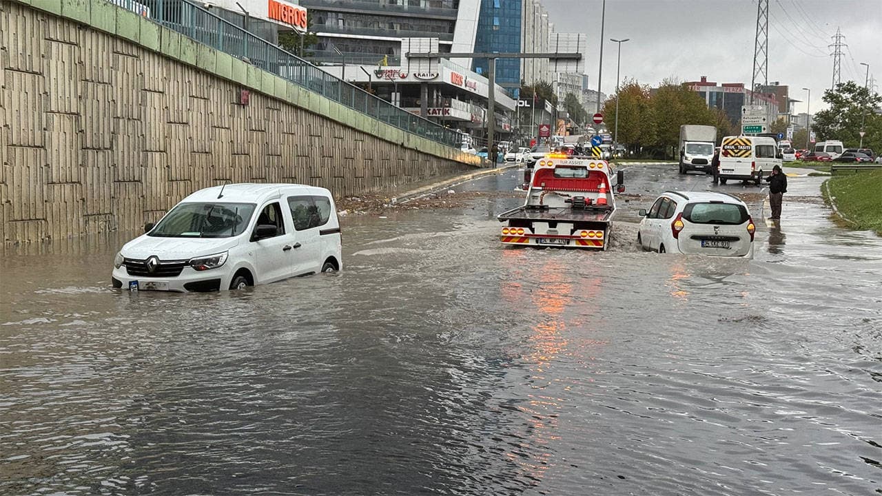 AKOM'dan İstanbul İçin Sağanak Alarmı: Yeni Haftada Hava Nasıl Olacak?