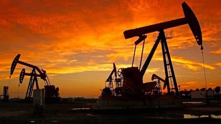 Üretim Bol Ama Sevkiyat Düştü: ABD Petrolünün Asya Yolculuğu Neden Sekteye Uğradı?