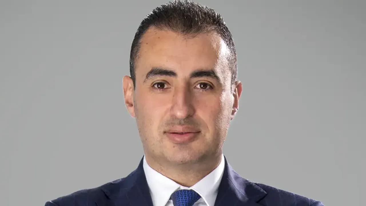 Eski Merkez Bankası ve BDDK Başkan Yardımcısı Taha Çakmak İstifa Etti: Mal Varlığına Tedbir Konuldu