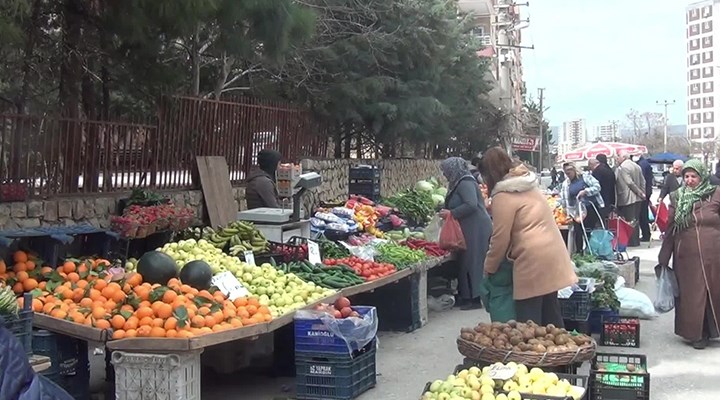 Halk açlıkla boğuşuyor, iktidar dalga geçiyor