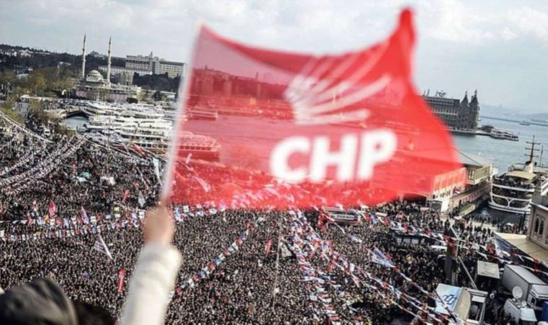 CHP’de kurultay bitti erken seçim hazırlığı başladı