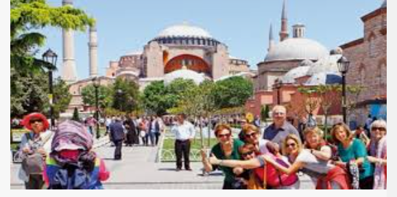 İstanbul turist ağırlamada tarihi rekor kırdı